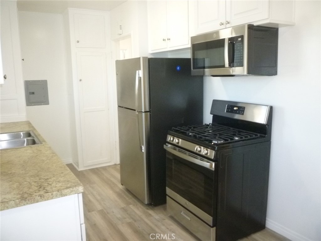 16901 Crenshaw Boulevard - Photo 5