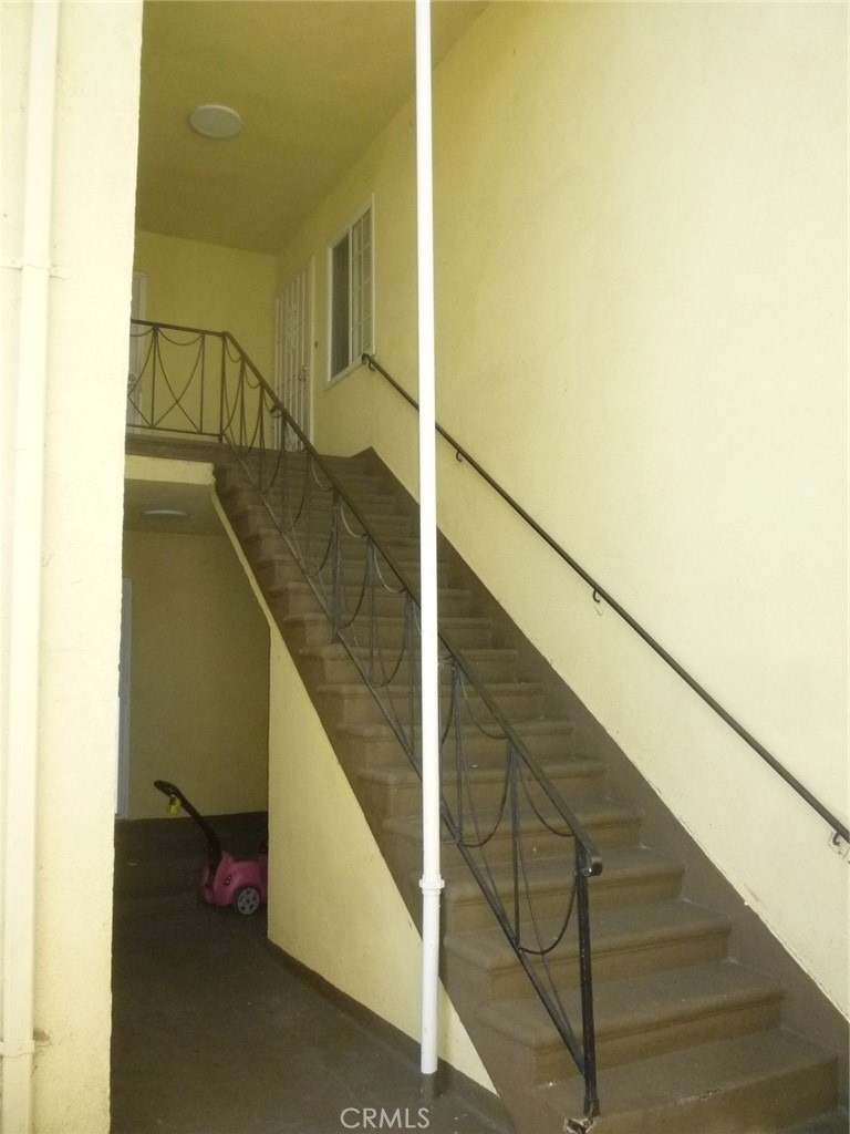 16901 Crenshaw Boulevard - Photo 32
