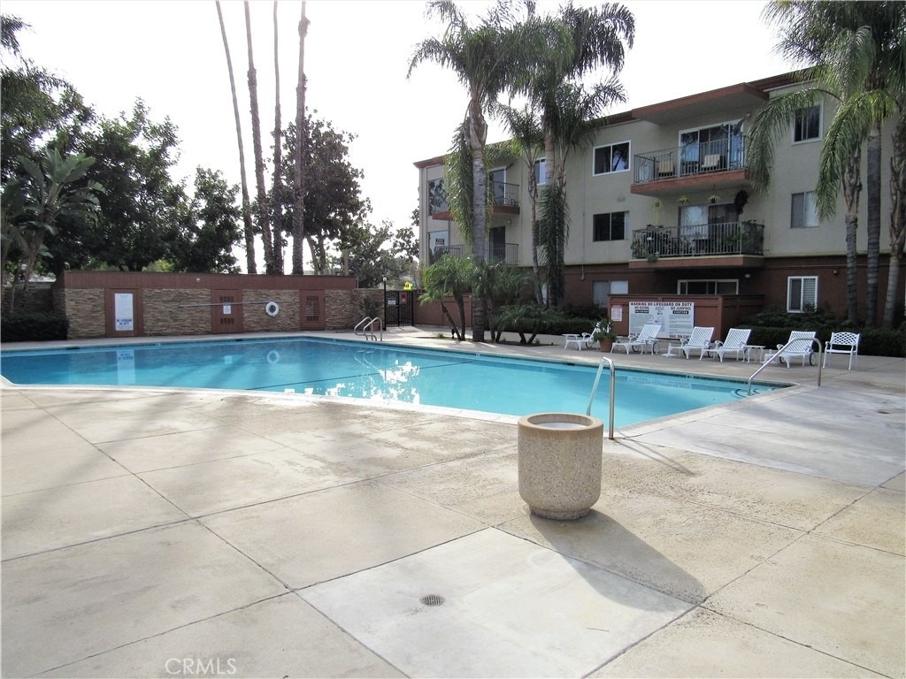 400 N Acacia - Photo 14