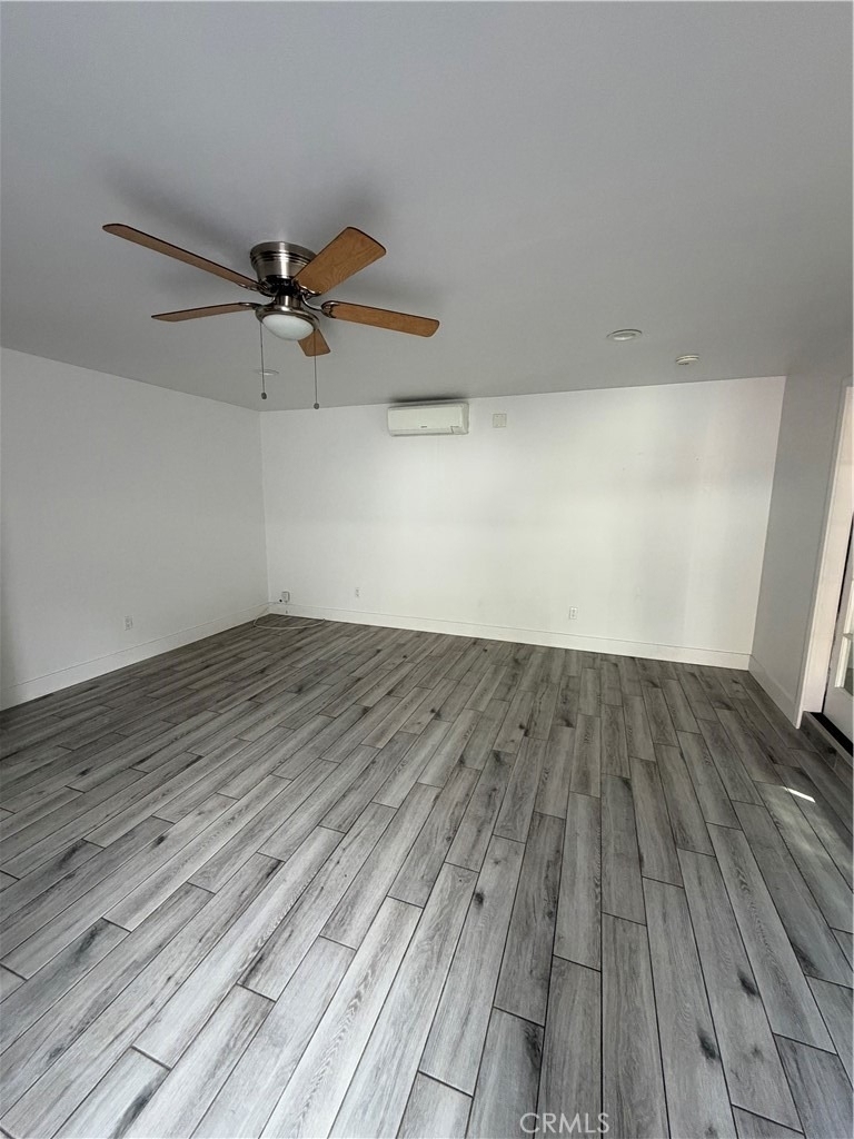 2106 11th St - Photo 2