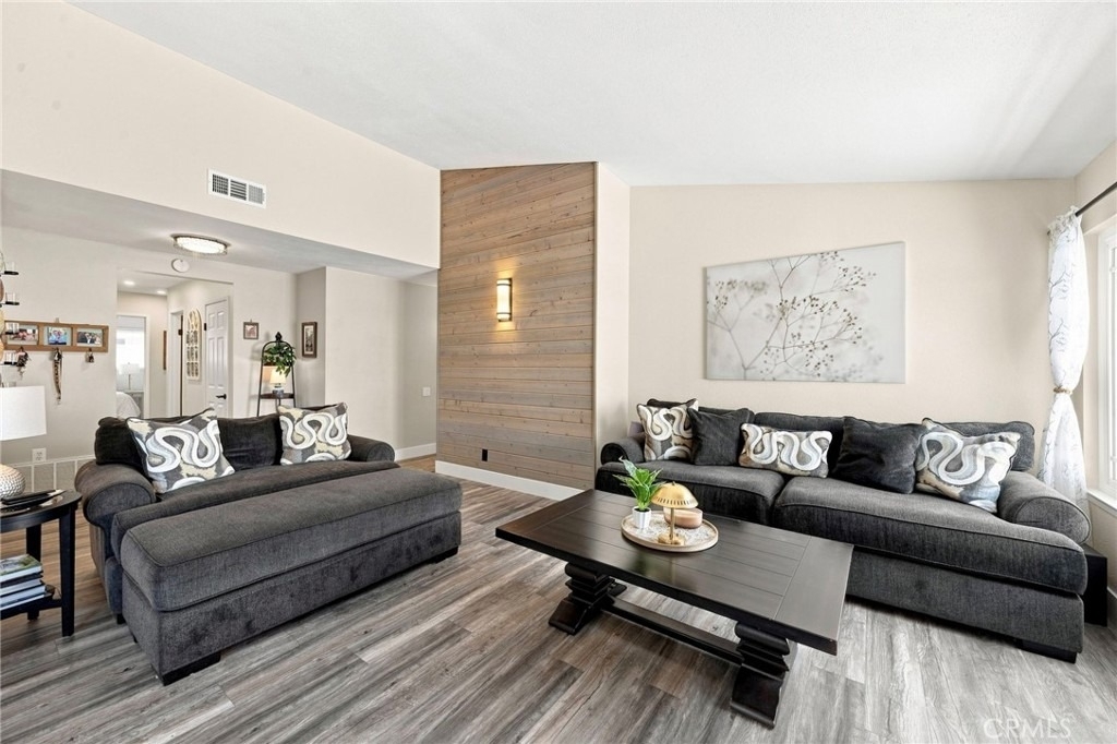 3122 S Center - Photo 5