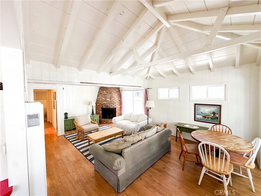 218 Agate Avenue - Photo 1