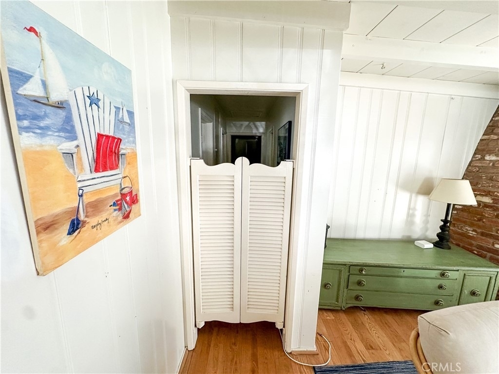 218 Agate Avenue - Photo 5