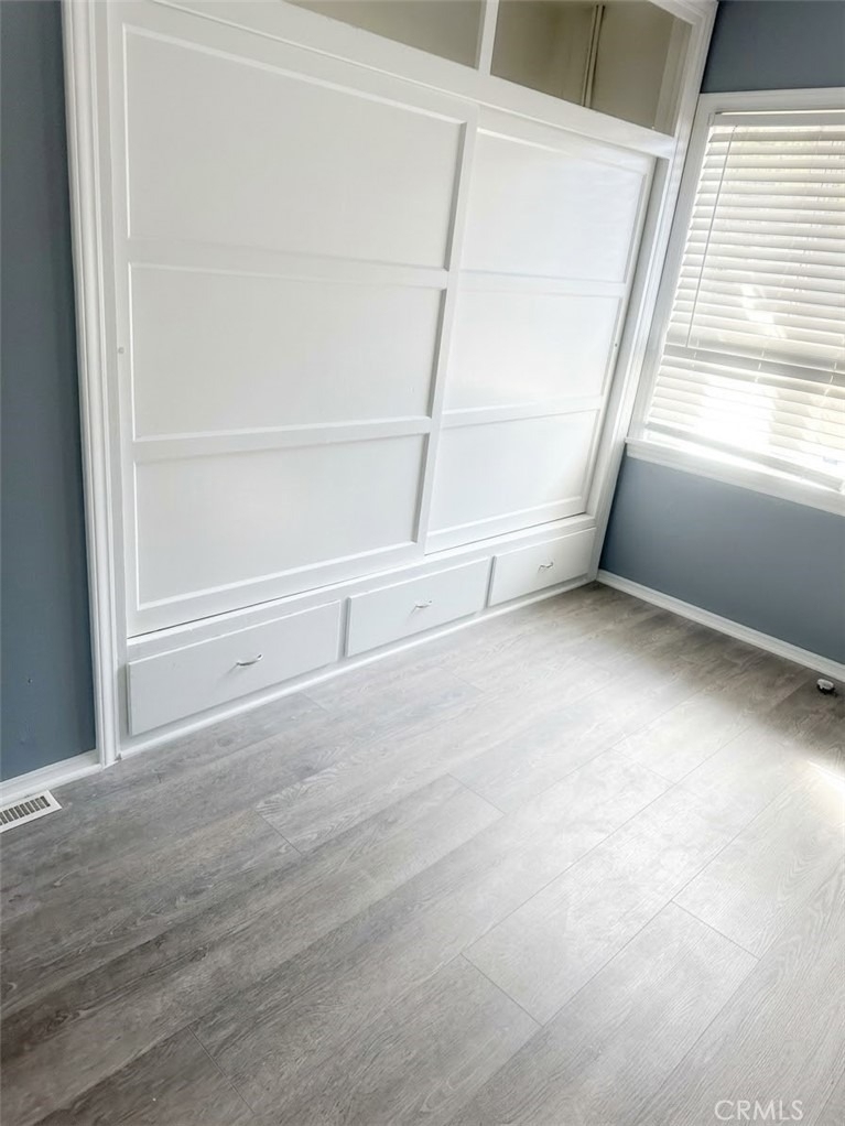 514 E 28th Street - Photo 4