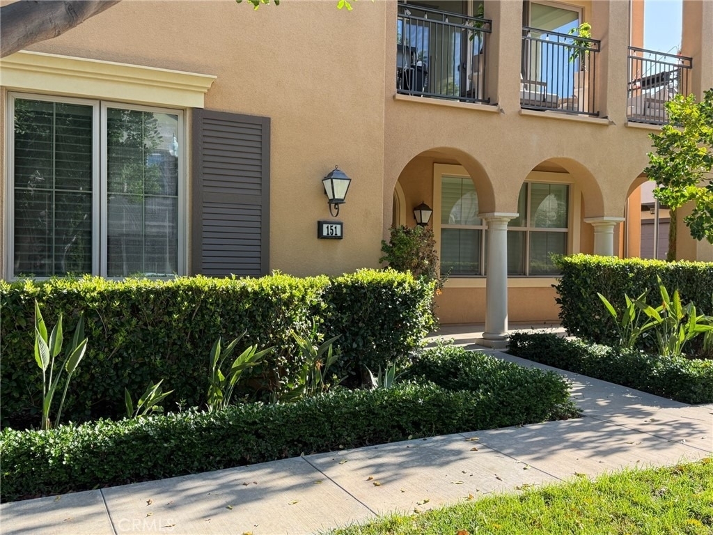 151 Bishop - Photo 1