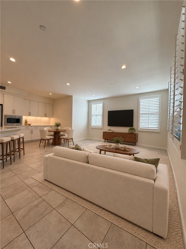 151 Bishop - Photo 4