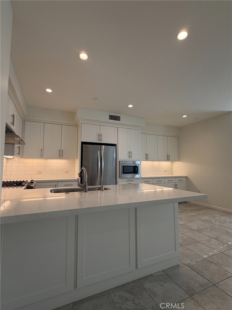 151 Bishop - Photo 6