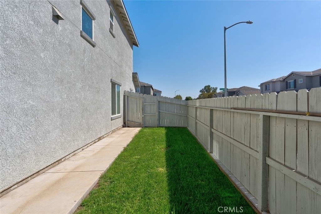 693 Cadiz Avenue - Photo 48