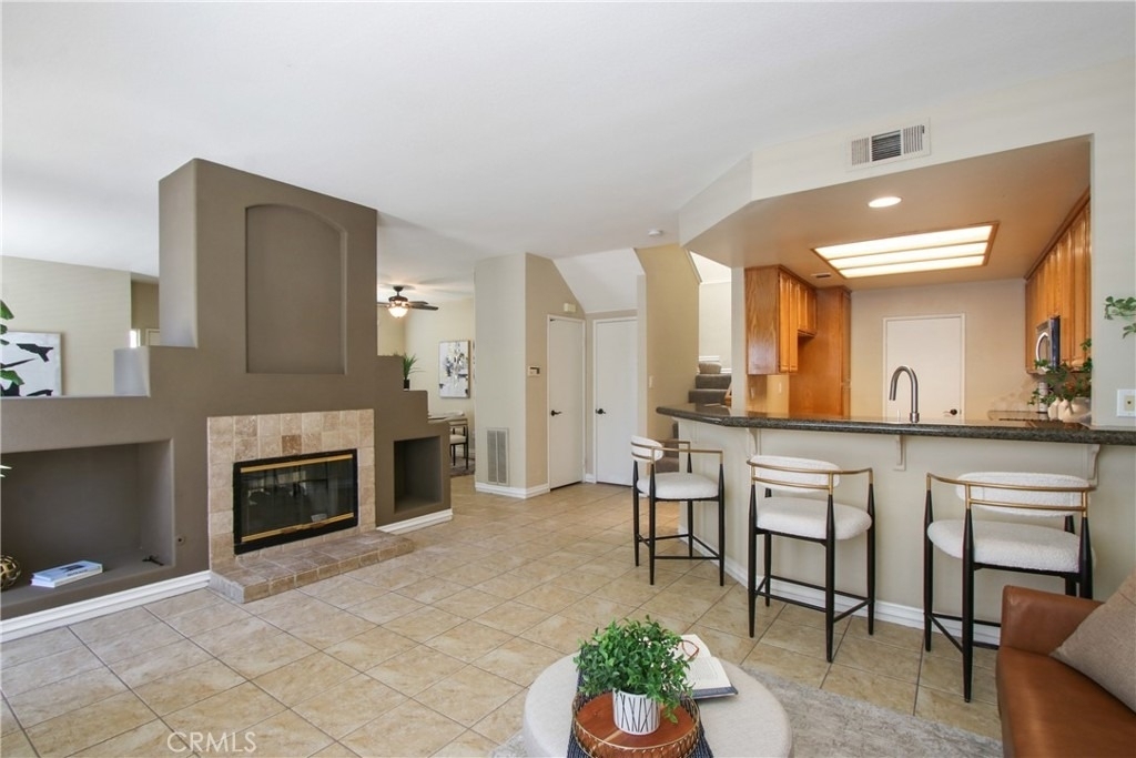 904 Turner N - Photo 4