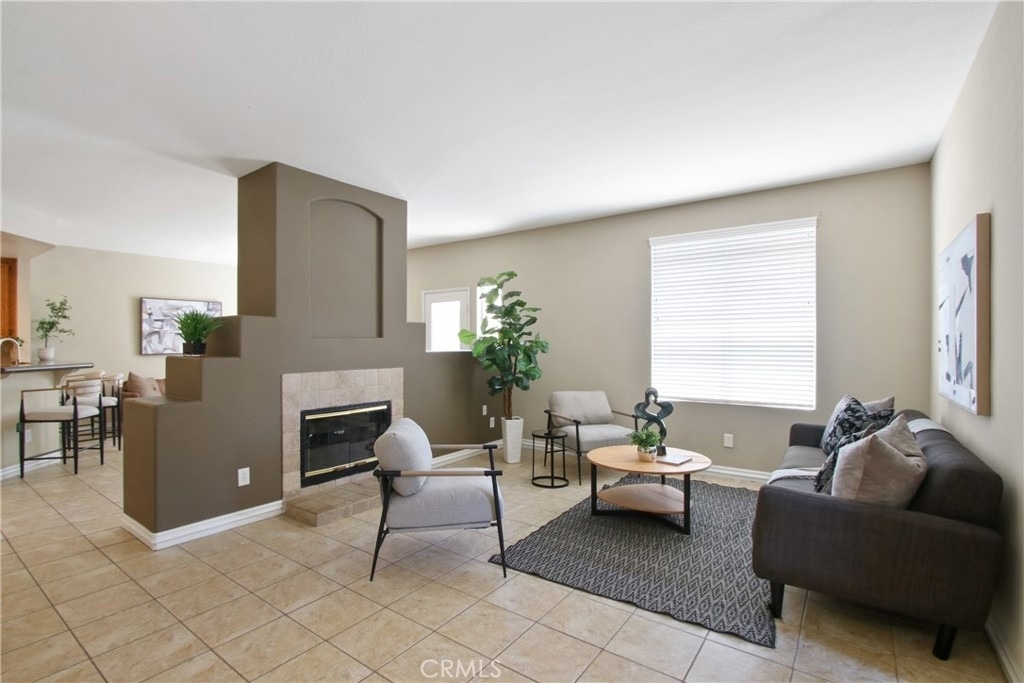 904 Turner N - Photo 2