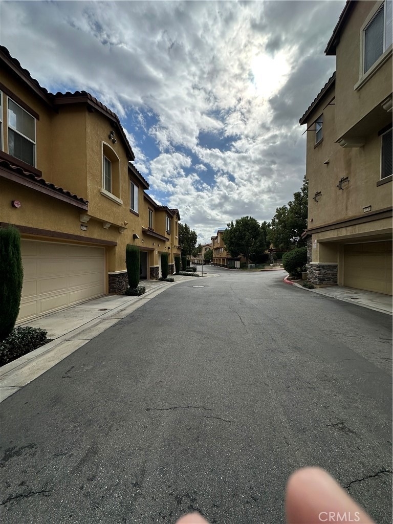 8027 City View - Photo 1