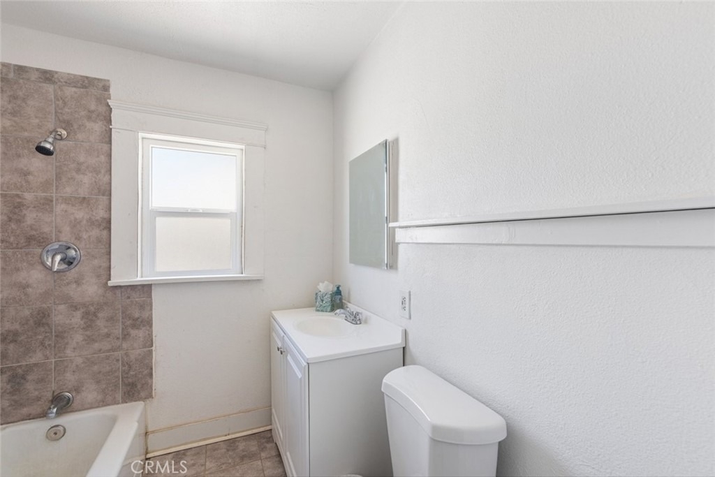 655 Edgar - Photo 17