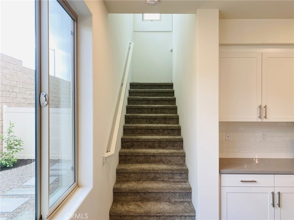 1449 E Laurelwood Drive - Photo 11