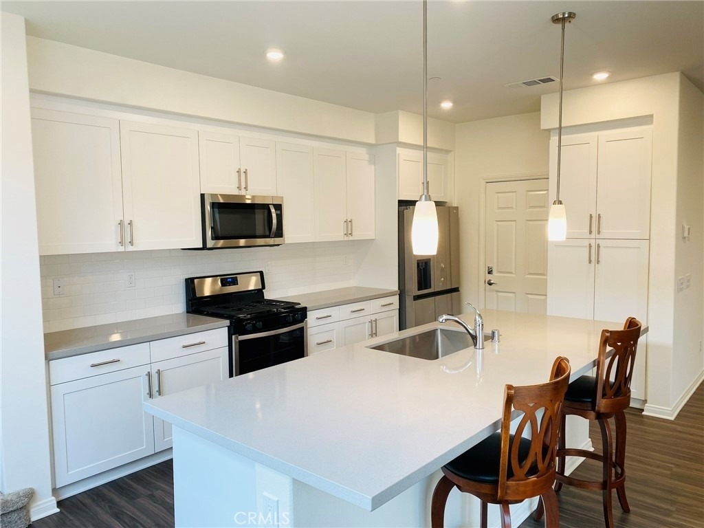 1449 E Laurelwood Drive - Photo 8