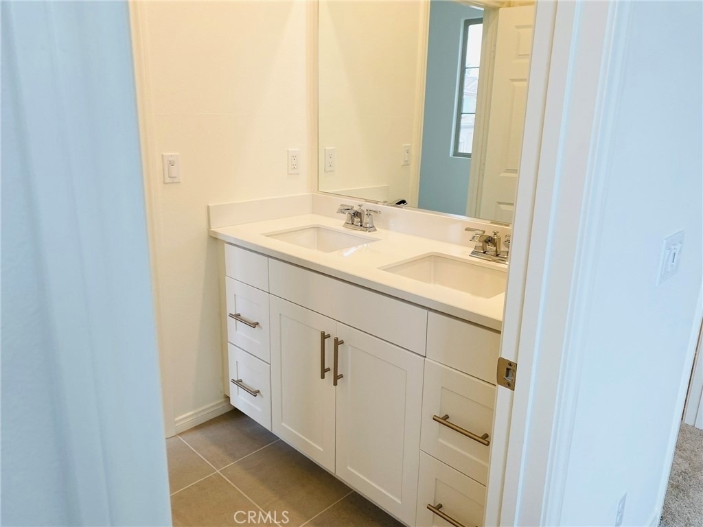 1449 E Laurelwood Drive - Photo 18