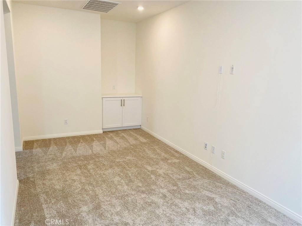 1449 E Laurelwood Drive - Photo 14