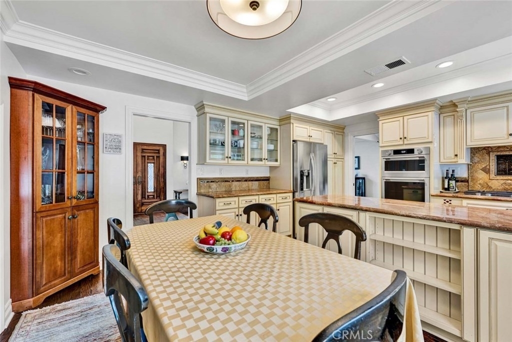 3323 E Ridgeway - Photo 6