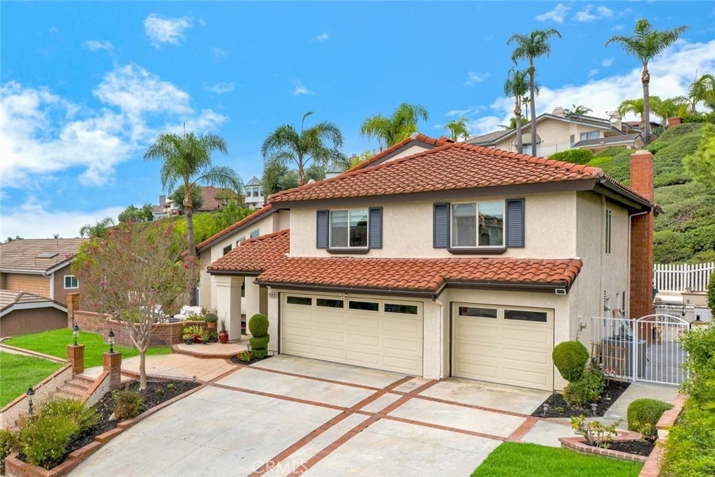 3323 E Ridgeway - Photo 0