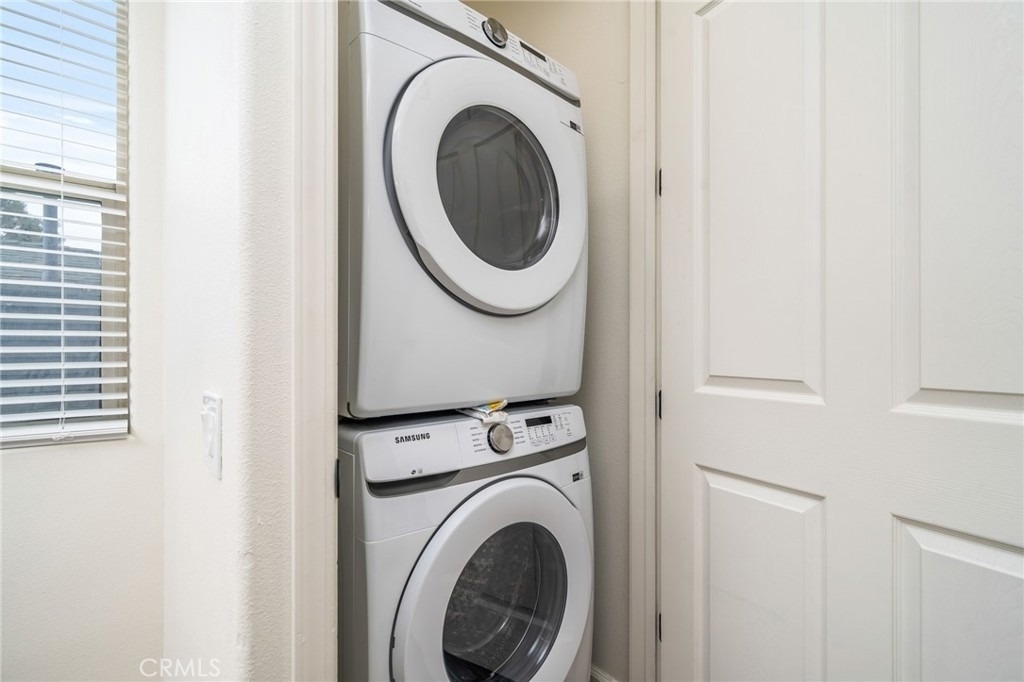 1031 W Fairway Boulevard - Photo 18