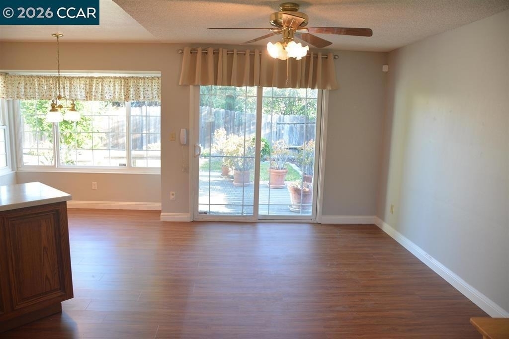 3320 Blythe Dr - Photo 4