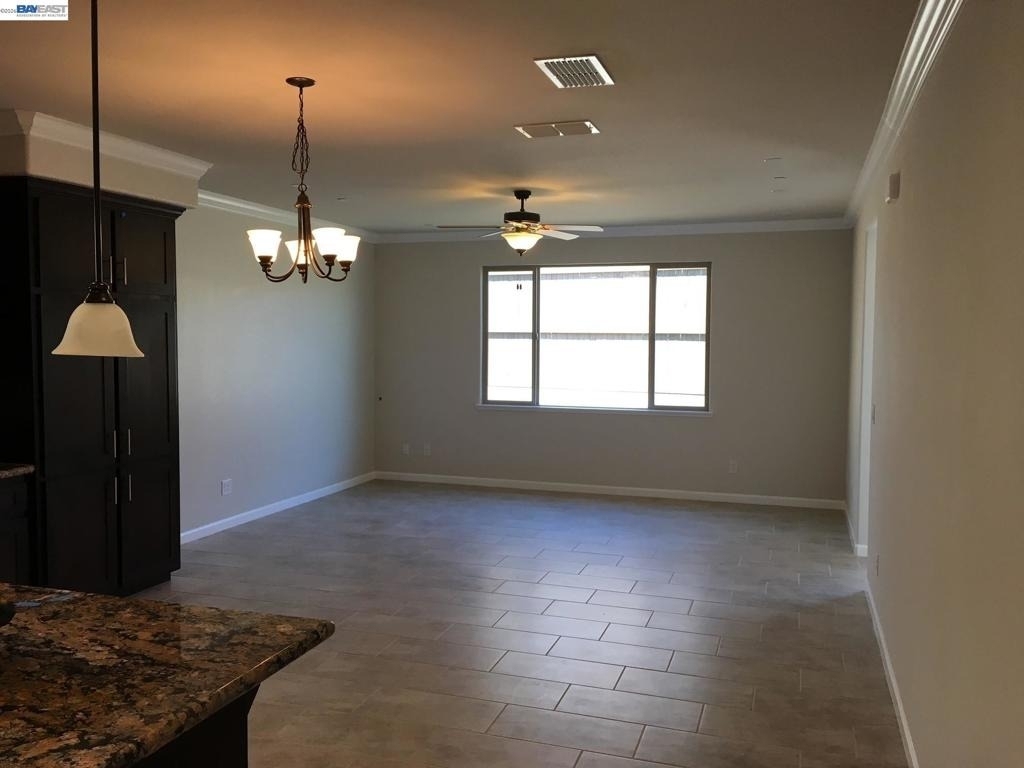 3513 Trentino St - Photo 4