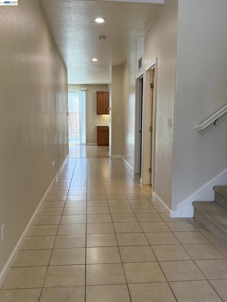 340 Chase St - Photo 2