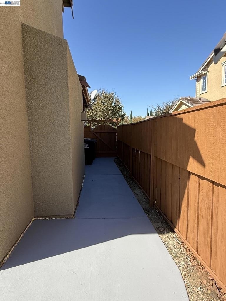 340 Chase St - Photo 20