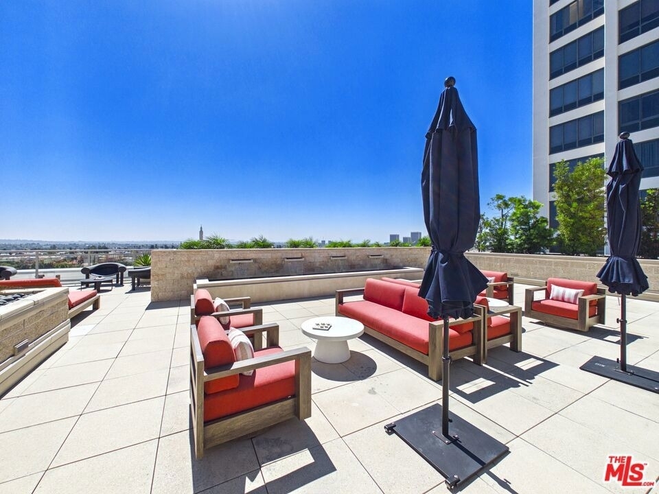 10700 Wilshire Boulevard - Photo 23