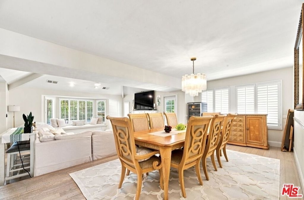 18721 Hatteras Street - Photo 20