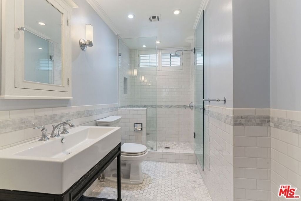 2031 S Bentley Avenue - Photo 12