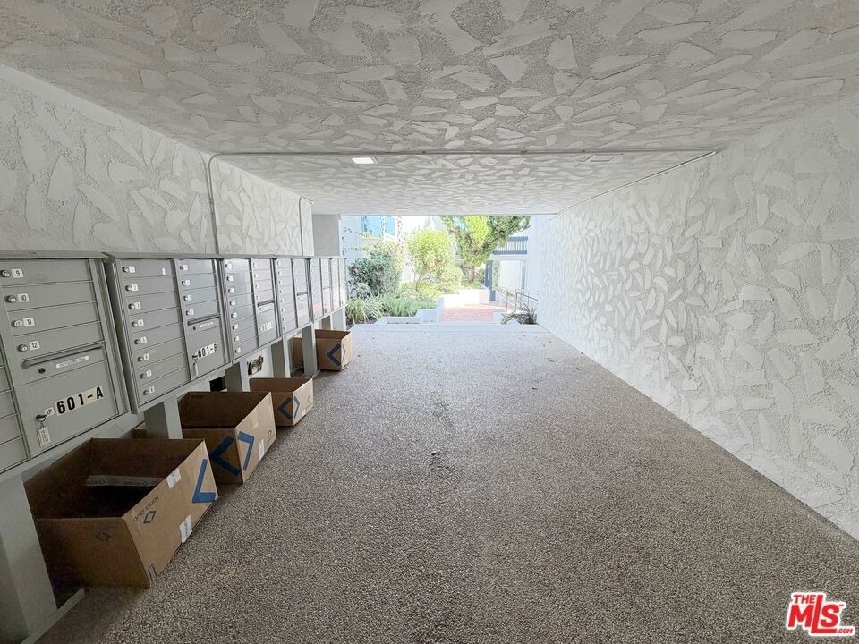 601 S Prospect Avenue - Photo 18