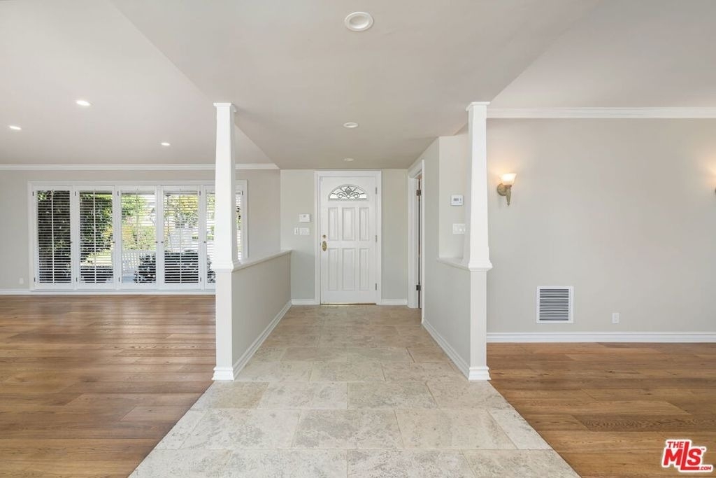 14972 Camarosa Drive - Photo 3