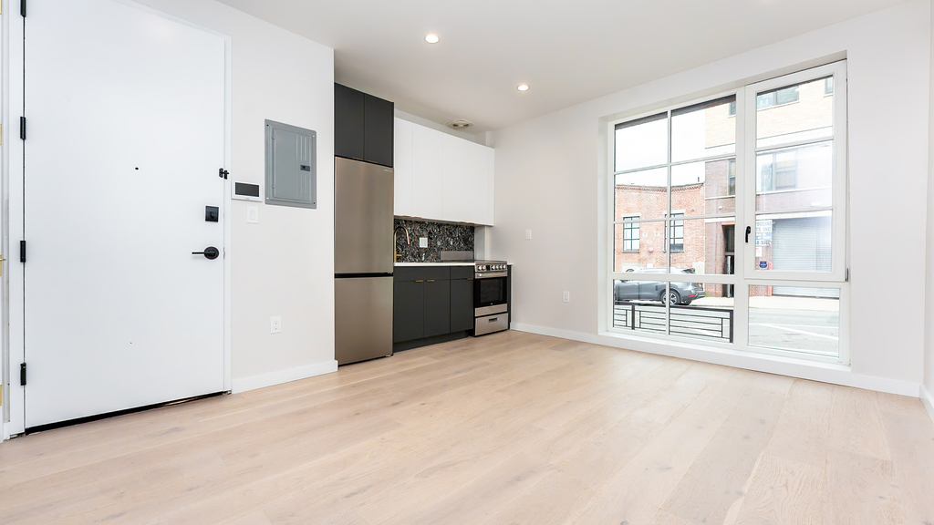160 20th St 11232 - Photo 10