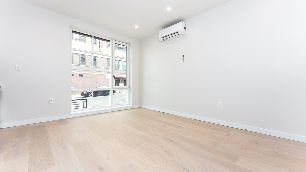 160 20th St 11232 - Photo 9