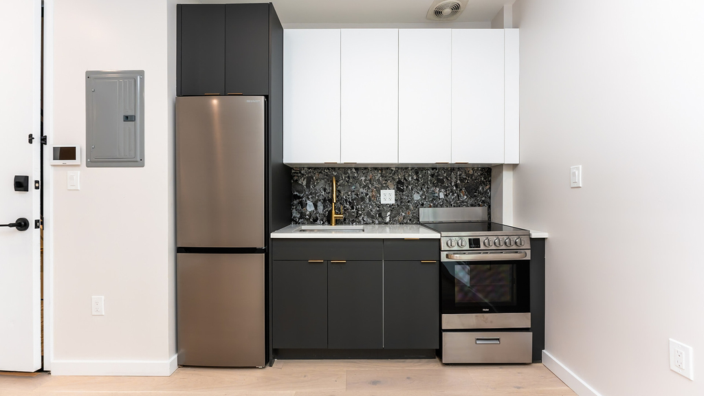160 20th St 11232 - Photo 0