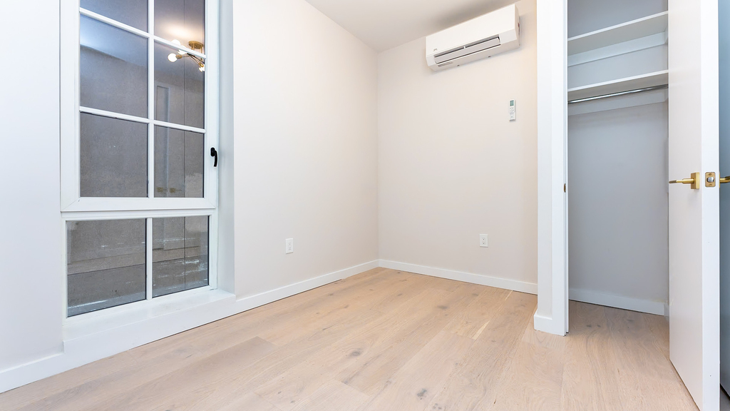 160 20th St 11232 - Photo 1