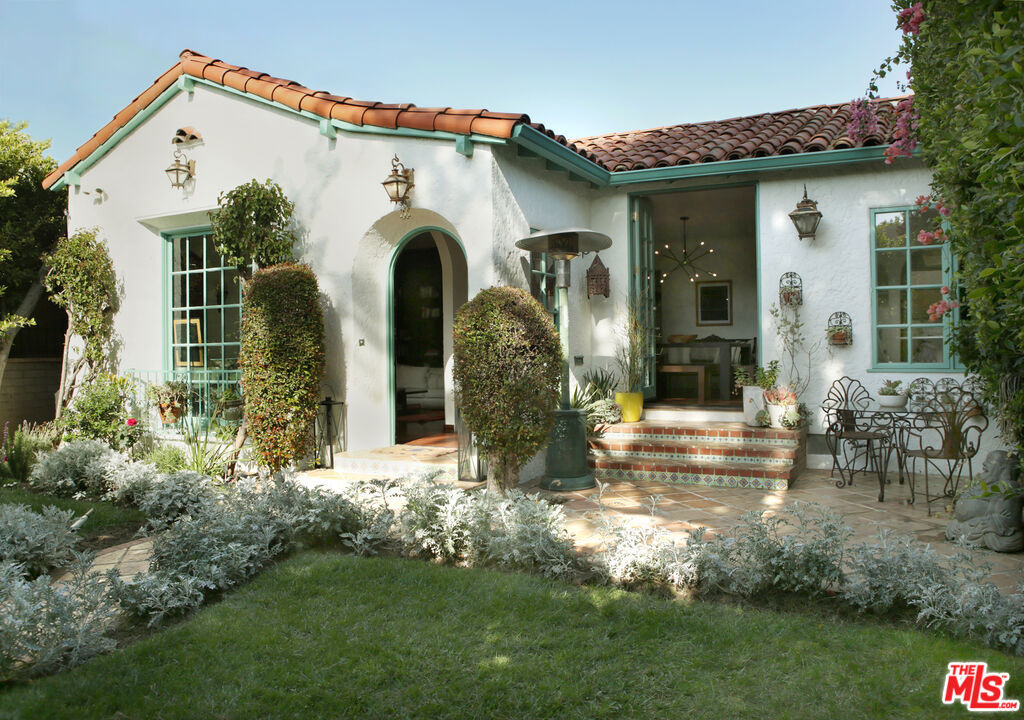 146 N La Peer Drive - Photo 39