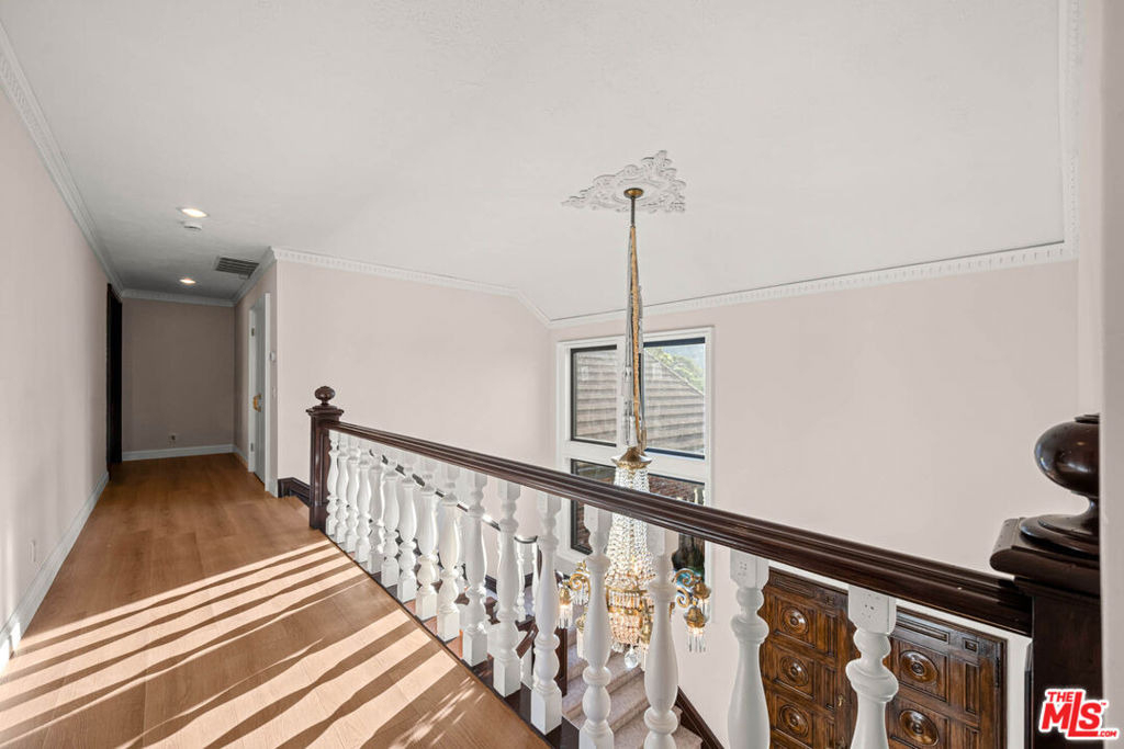 3722 Alonzo Avenue - Photo 37