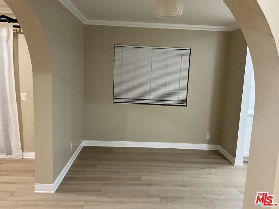 3910 W 182nd Street - Photo 9