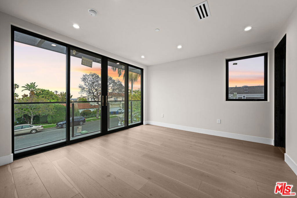 1439 Edris Drive - Photo 18