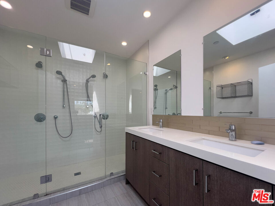 948 N Benton Way - Photo 24