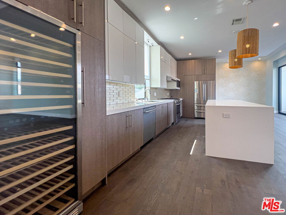 948 N Benton Way - Photo 8