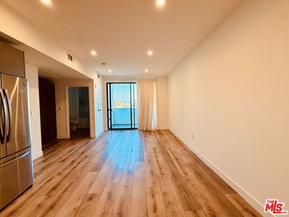 919 Harvard Boulevard - Photo 1