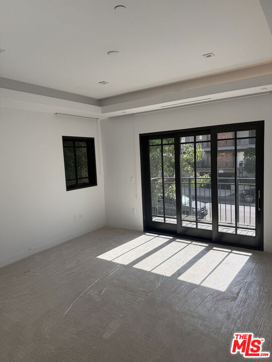 10993 Wellworth Avenue - Photo 5