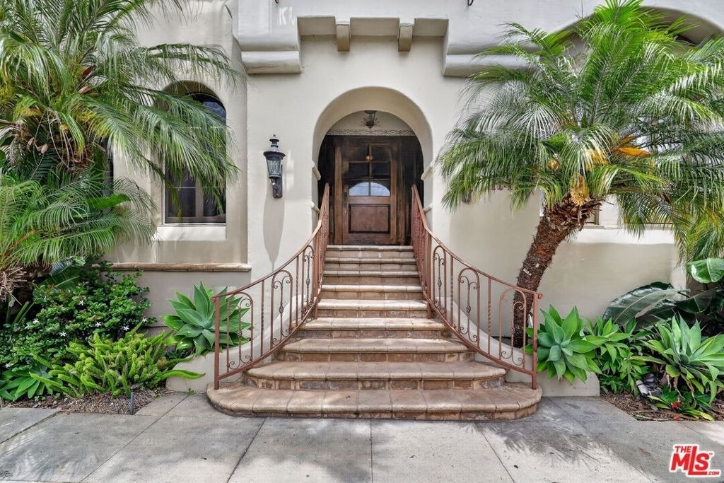 1147 6th Street - Photo 1