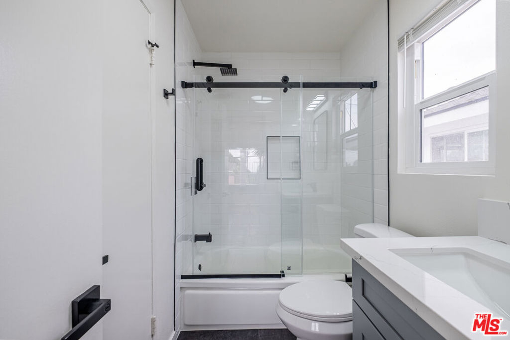 4712 Del Amo Boulevard - Photo 25