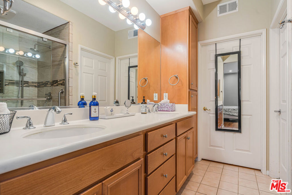 12963 Runway Road - Photo 11