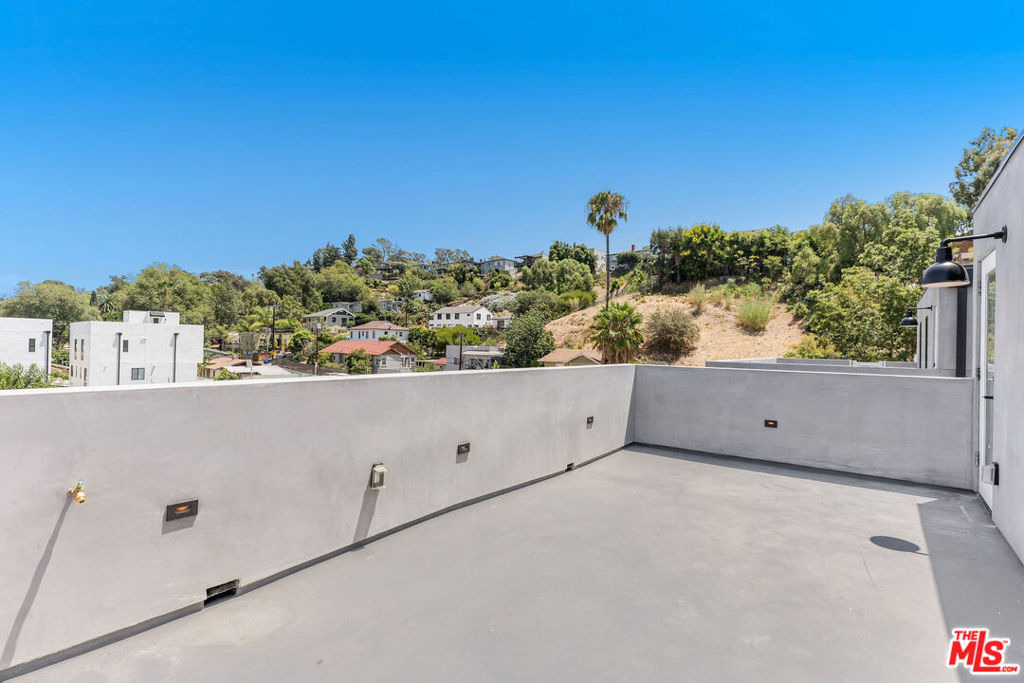 1834 N Echo Park Avenue - Photo 20