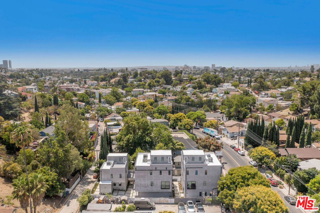 1834 N Echo Park Avenue - Photo 22