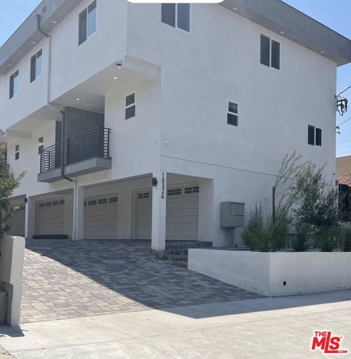 10324 Mount Gleason Avenue - Photo 1